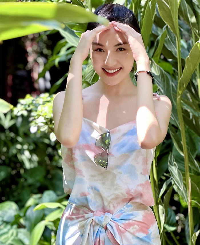Lương Thanh ghi dấu ấn với khán giả nhờ vẻ ngoài xinh đẹp, nhẹ nhàng, nữ tính.