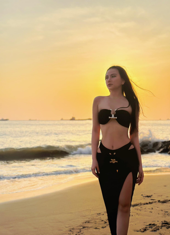 Am hiểu trong lĩnh vực làm đẹp nên nữ ca sĩ rất chú trọng đến việc chăm sóc da và giữ dáng.