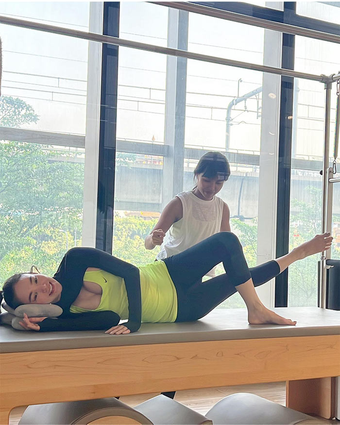Minh Hằng đã duy trì chế độ ăn uống và tập luyện đều đặn để giữ dáng và duy trì sức khỏe khi đang mang thai.