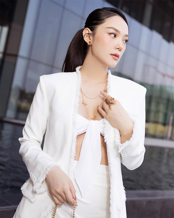 Minh Hằng đang tận hưởng cuộc sống viên mãn bên chồng đại gia và chuẩn bị chờ ngày sinh nở.