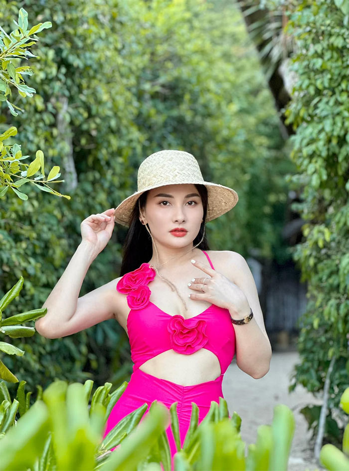 Nhìn nữ diễn viên "Về nhà đi con" không ai nghĩ cô đã có hai con, bé trai 13 tuổi và con gái 2 tuổi.