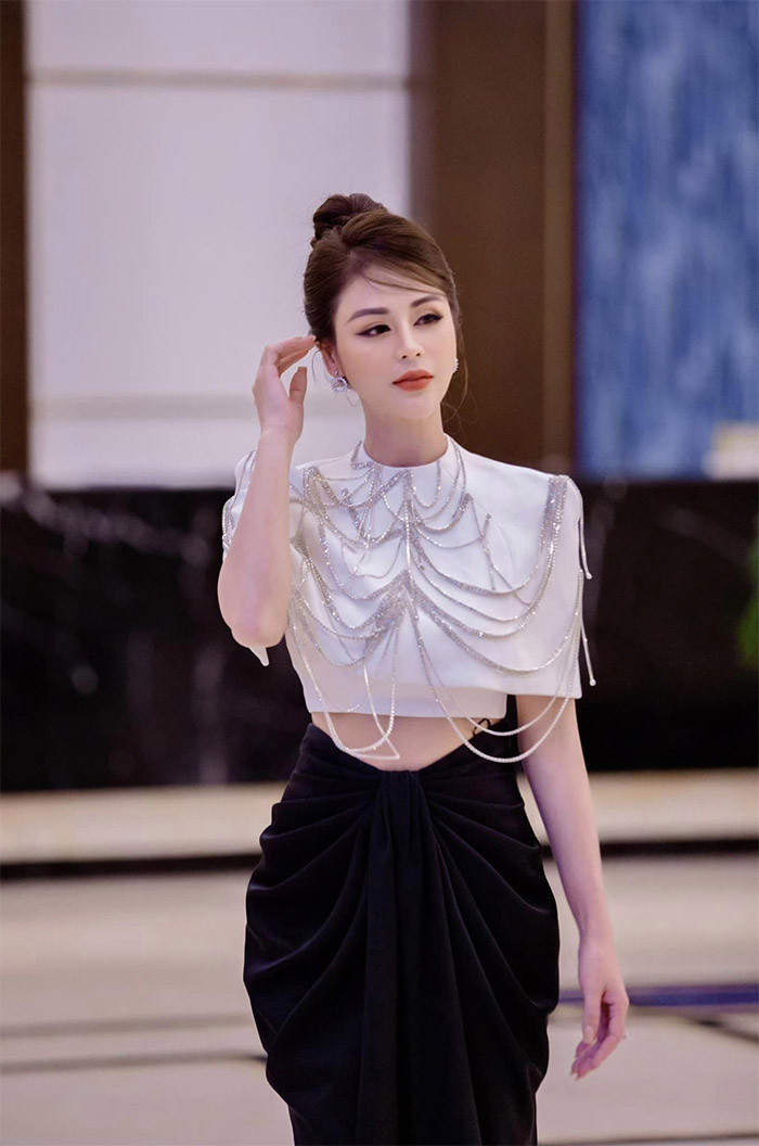 Ngoài diễn kịch, đóng phim, Lương Thu Trang còn kinh doanh để đảm bảo cuộc sống tốt nhất cho hai mẹ con.