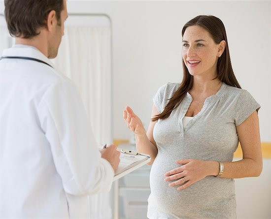 Nên đi khám định kỳ. Khám định kỳ sẽ giúp bạn sớm phát hiện ra những điều bất thường và sớm có phương pháp điều trị phù hợp.