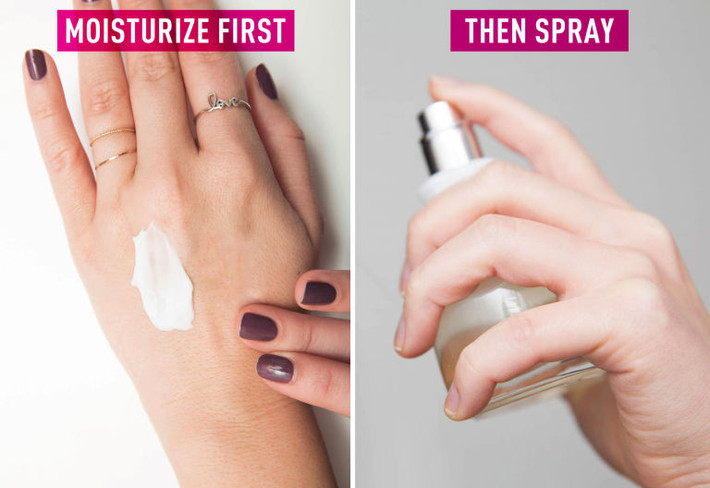 Hoặc bạn cũng có thể sử dụng kem dưỡng da dạng lotion trước khi xịt nước hoa để chống khô da và giữ mùi hương lâu hơn.