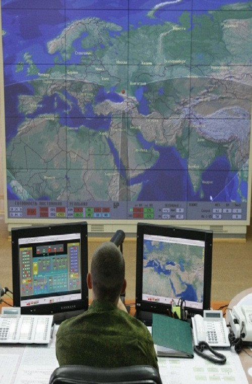Các hệ thống radar cảnh báo sớm cũng là một trong yếu tố cấu thành sức mạnh của Quân đội Nga trước các mối đe dọa từ bên ngoài, điển hình như hệ thống radar Voronezh-DM có phạm vi hoạt động lên tới 6.000 km với khả năng theo dõi và phân loại mọi mục tiêu trên không.