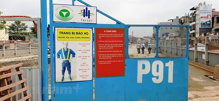 An toàn lao động được các nhà thầu và tư vấn giám sát lưu tâm hàng đầu tại dự án. (Ảnh: Việt Hùng/Vietnam+)