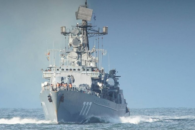Trong bối cảnh tình hình Miền Đông Ukraine căng thẳng trở lại, thì sự xuất hiện ngoài khơi bờ biển Crimea của tàu khu trục mang tên lửa dẫn đường USS Porter và tàu chỉ huy đổ bộ USS Mount Whitney của Mỹ, có thể được sử dụng để tấn công các lãnh thổ của hai nước cộng hòa tự xưng Donetsk (DPR) và Luhansk (LPR).