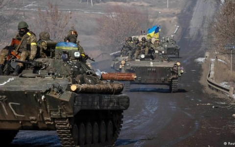 Cũng nhờ sử dụng chiến thuật mới này, Quân đội Ukraine có ý định gây hoang mang cho lực lượng dân quân, khi không biết đâu là hướng tiến công chủ yếu của Quân đội Ukraine, và dân quân buộc phải chuyển vũ khí từ khu vực này sang khu vực khác, cố gắng ngăn cản sự đột phá của lực lượng địch.