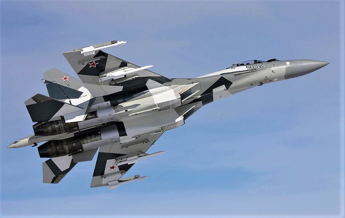 Nhưng trên thực tế, nếu xung đột quy mô lớn giữa Ukraine và Nga nổ ra, thì trong vòng vài giờ sau xung đột, hàng trăm máy bay chiến đấu của Nga có thể “xóa sổ” Không quân Ukraine, và việc Ukraine sử dụng UAV chạy bằng cánh quạt, thì chắc chắn sẽ biến thành “bia tập bắn”, cho máy bay chiến đấu Nga.
