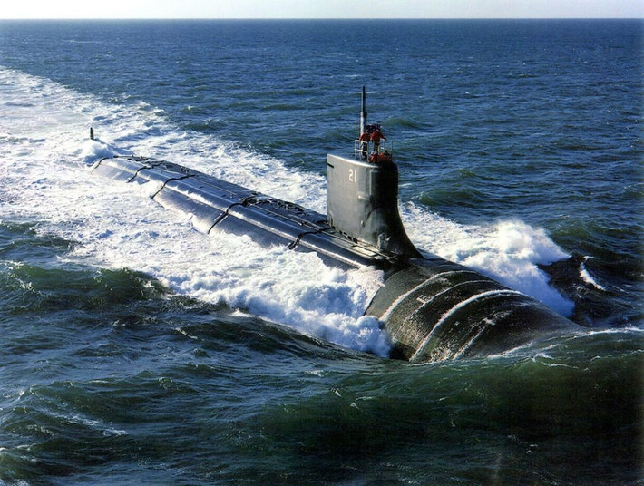 Hải quân Mỹ thông báo vào hồi tháng Năm rằng, tàu ngầm USS Connecticut đã rời cảng tại Căn cứ Hải quân Kissa Premerton ở Bang Washington, để triển khai tới Thái Bình Dương. Được biết, Connecticut đã thực hiện ít nhất hai điểm dừng ở Nhật Bản, một vào tháng Bảy và một vào tháng Tám.