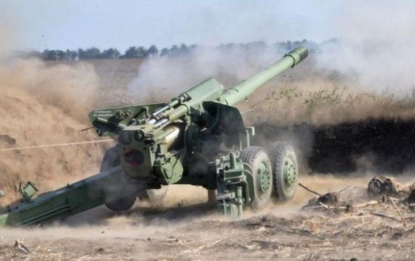 Các đơn vị pháo binh của dân quân nước Cộng hòa Nhân dân Luhansk (LPR) tự xưng, đã nã đạn pháo cỡ lớn vào vị trí của Quân đội Ukraine trong khu vực làng Orekhovo-Donetskoe.