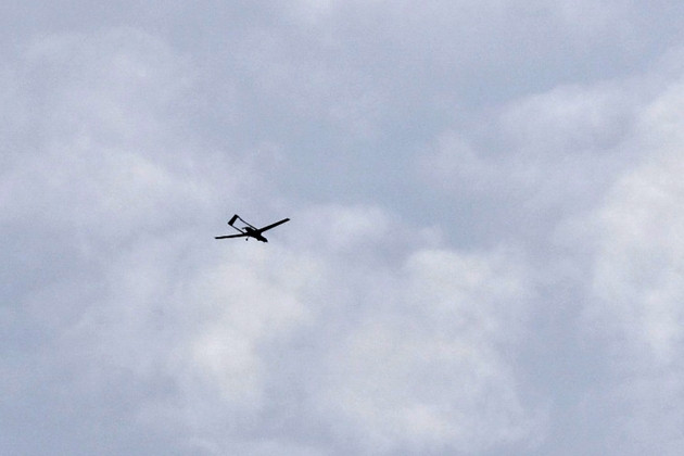 Sau đó chiếc UAV TB2 bay về hướng Dokuchaevsk, nơi các cuộc tấn công bằng hỏa lực pháo binh của Quân đội Ukraine cũng được ghi nhận; tuy nhiên thông tin về việc UAV TB2 có sử dụng vũ khí hay không vẫn chưa được xác nhận.