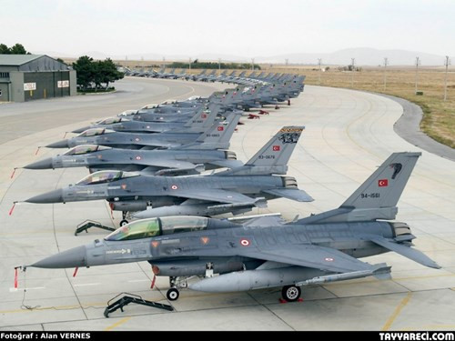 Tuy nhiên, hiện nay đang xuất hiện thông tin về thương vụ mua F-16 của Thổ Nhĩ Kỳ, ước tính lên tới hàng tỷ USD. Tuy nhiên, thông tin này vẫn đang được điều tra bởi Bộ Ngoại giao Mỹ và cơ quan chính phủ liên quan, là một phần của Lầu Năm Góc.