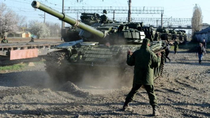 Bên cạnh đó có dấu hiệu Quân đội Ukraine chuẩn bị lấn chiếm khu vực Kalmius và đang chuẩn bị cho một cuộc tấn công mạnh vào làng Telmanovo; theo giới phân tích, cuộc tấn công vào Telmanovo chỉ còn là vấn đề thời gian.