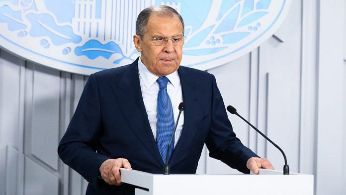 Trong khi đó Ukraine đã gần như quyết định rút khỏi các thỏa thuận Minsk trong tương lai gần, khi Ngoại trưởng Nga Sergei Lavrov thông báo, Ukraine chính thức có ý định rút khỏi các thỏa thuận Minsk.