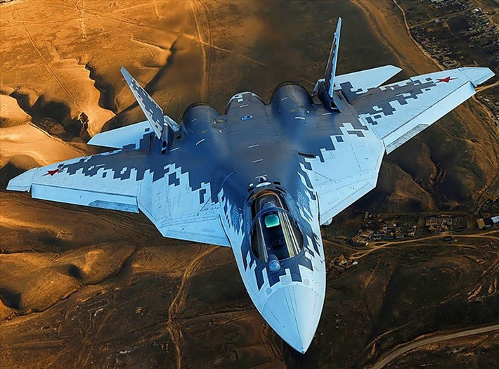Đối với Su-57 cũng vậy, khả năng đối đầu với các máy bay chiến đấu có ưu thế trên không mạnh nhất của đối phương sẽ phụ thuộc nhiều vào khả năng loại tên lửa không đối không mà nó được trang bị.