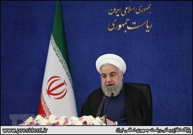 Theo một số nhà phân tích phương Tây, nếu phát triển thành công vũ khí hạt nhân, sẽ cho phép Iran thiết lập mình như một cường quốc quân sự thống trị ở Trung Đông; cũng như làm suy yếu lợi thế hạt nhân của Israel, là một chủ đề thường được phương Tây đề cập.