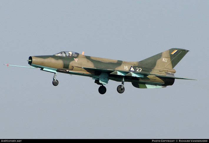 Trung Quốc đã sản xuất khoảng 2.400 chiếc MiG-21/J-7 trong khoảng thời gian từ năm 1966 đến năm 2013. Những con số cộng lại khiến cho MiG-21 trở thành chiếc máy bay chiến đấu phản lực siêu thanh được sản xuất nhiều nhất trong lịch sử thế giới.