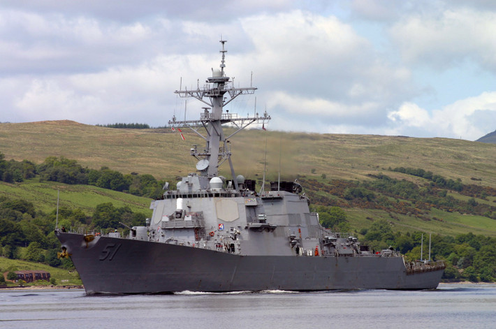 Việc tàu chiến Mỹ USS Arleigh Burke tiến vào Biển Đen với mục đích gì không được nêu rõ, nhưng có khả năng tàu khu trục này thay phiên tàu khu trục trước đó là USS Porter, đã hết hạn thời gian ở Biển Đen, theo công ước Montreux ký năm 1936.