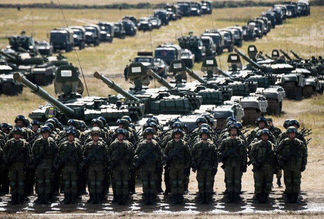 Theo đại diện của Nhà Trắng, hiện tại Washington đang có những nghi ngờ rất nghiêm trọng rằng, quân đội Nga đang trong tình trạng báo động cao; nếu nhận được lệnh, quân đội Nga được cho là đã sẵn sàng tiến vào lãnh thổ Ukraine.