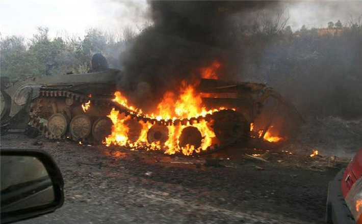 Họ thông báo cho OSCE rằng, Ukraine đã vi phạm “Thỏa thuận Minsk” và đang pháo kích vào vùng đất của chúng tôi. Hơn nữa, những người lính của chúng tôi đã hy sinh và họ yêu cầu một “chế độ im lặng”, nhưng tôi xin nhắc lại rằng, cơ chế này đã không hoạt động”.