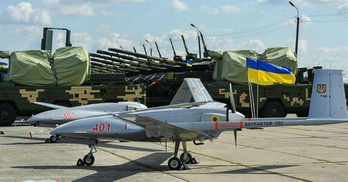 Ông Reznikov nói: “Người Nga bị cấm sử dụng UAV trên đất Ukraine, nhưng chúng ta đang ở trên mảnh đất của chính mình. Và những phương tiện không người lái của Ukraine, có một nhiệm vụ đặc biệt là trung tâm liên lạc và kiểm soát (JCCC).