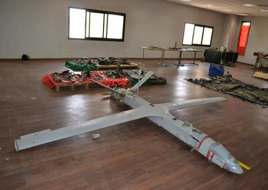 Tên lửa AIM-120 có thể đẩy lùi hiệu quả các máy bay không người lái "thấp, chậm và nhỏ", do lực lượng vũ trang Houthi, tấn công sâu vào các mục tiêu của Arab Saudi ngày càng trở nên hiệu quả.