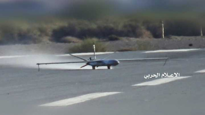 UAV Samad có sải cánh dưới 5 mét và được sản xuất bằng những thiết bị điện tử thương mại, bán rộng rãi trên mạng Internet. Chi phí ước tính loại UAV đắt nhất này của Hauthi lên tới hàng chục nghìn USD và Houthis hiện có thể sản xuất hàng loạt loại UAV này; mặc dù họ dường như phải nhờ đến sự trợ giúp kỹ thuật của Iran.