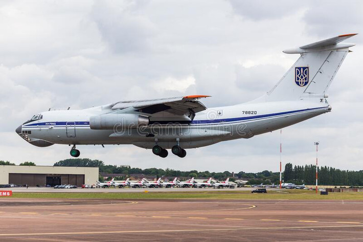 Được biết, chiếc máy bay vận tải quân sự Il-76 đã hạ cánh xuống sân bay Odessa, và mặc dù hiện tại vẫn chưa có thông tin xác nhận tính chất của hàng hóa; nhưng trước đó đã có những thông tin là vào cuối tháng 11, Thổ Nhĩ Kỳ đã phải chuyển giao cho Kiev một lô UAV, được cho là sẽ được bàn giao cho Quân đội Ukraine sử dụng ở Donbass.