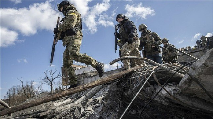 Nội bộ Ukraine đã bắt đầu thảo luận về việc từ bỏ miền nam Donetsk và điều chuyển lực lượng còn lại về phòng thủ tại sông Dnipro. Ảnh: Reuters.