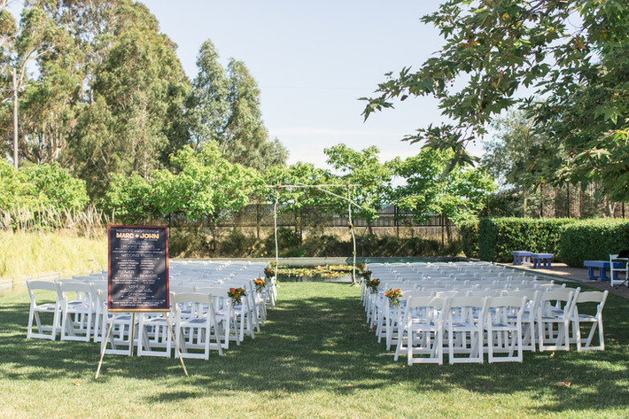 Khung cảnh cử hành hôn lễ tại Cornerstone Sonoma Gardens.