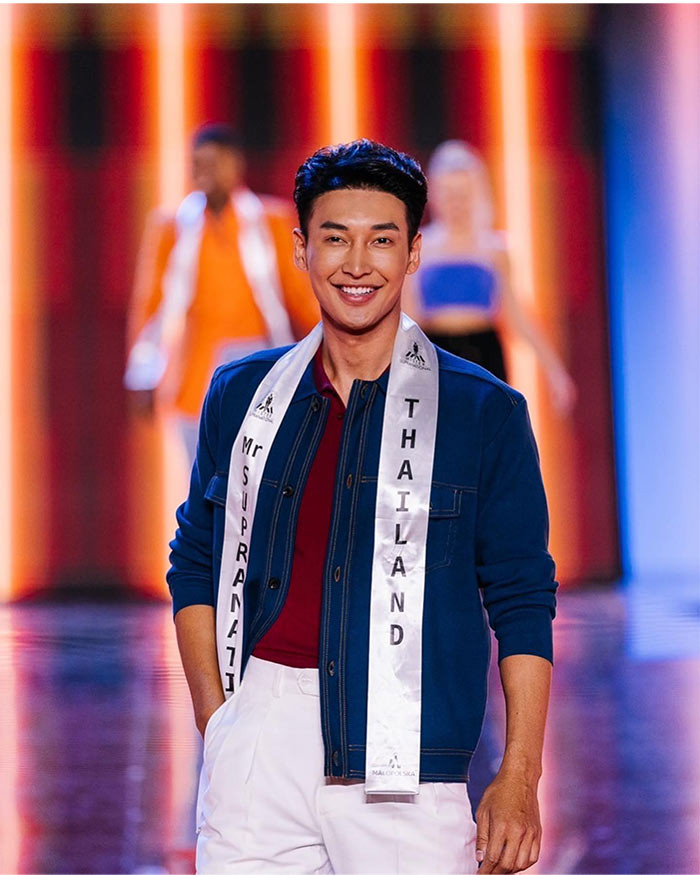 Yoyo Teenarupakorn Muangmai sinh năm 1995, vừa lên ngôi nam vương tại cuộc thi Mister Supranational Thailand (Nam vương Siêu quốc gia Thái Lan) vào tháng 5/2022.