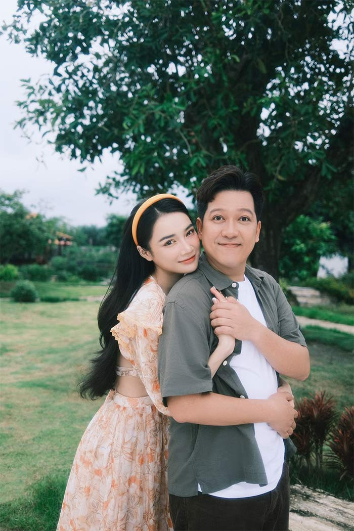 Trường Giang - Nhã Phương là một trong những cặp đôi hạnh phúc và viên mãn của showbiz Việt.