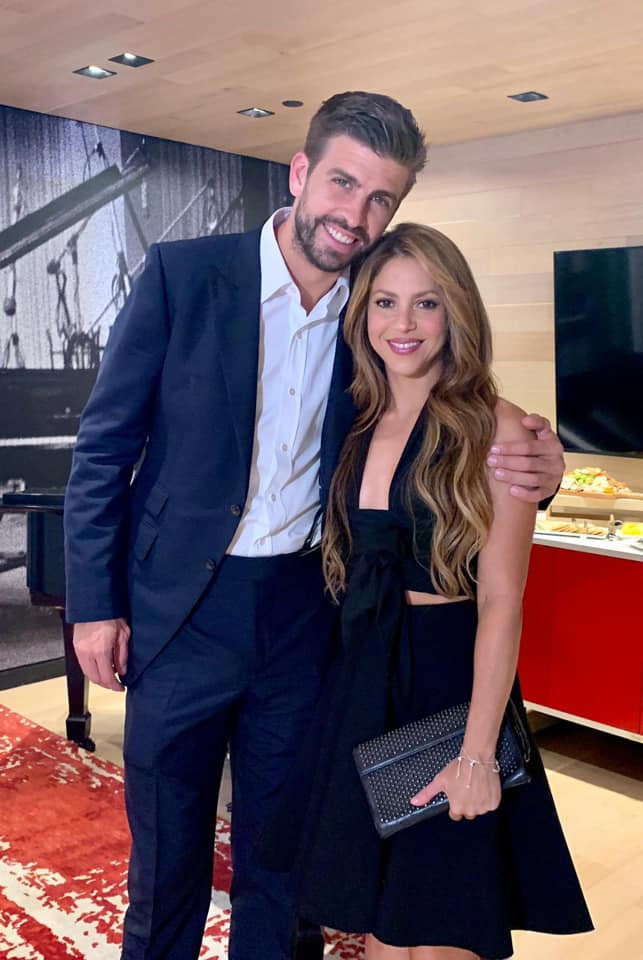 Pique và Shakira tuyên bố chia tay vào tháng 6/2022 sau 12 năm yêu nhau và có hai con trai chung. (Ảnh: FBNV)