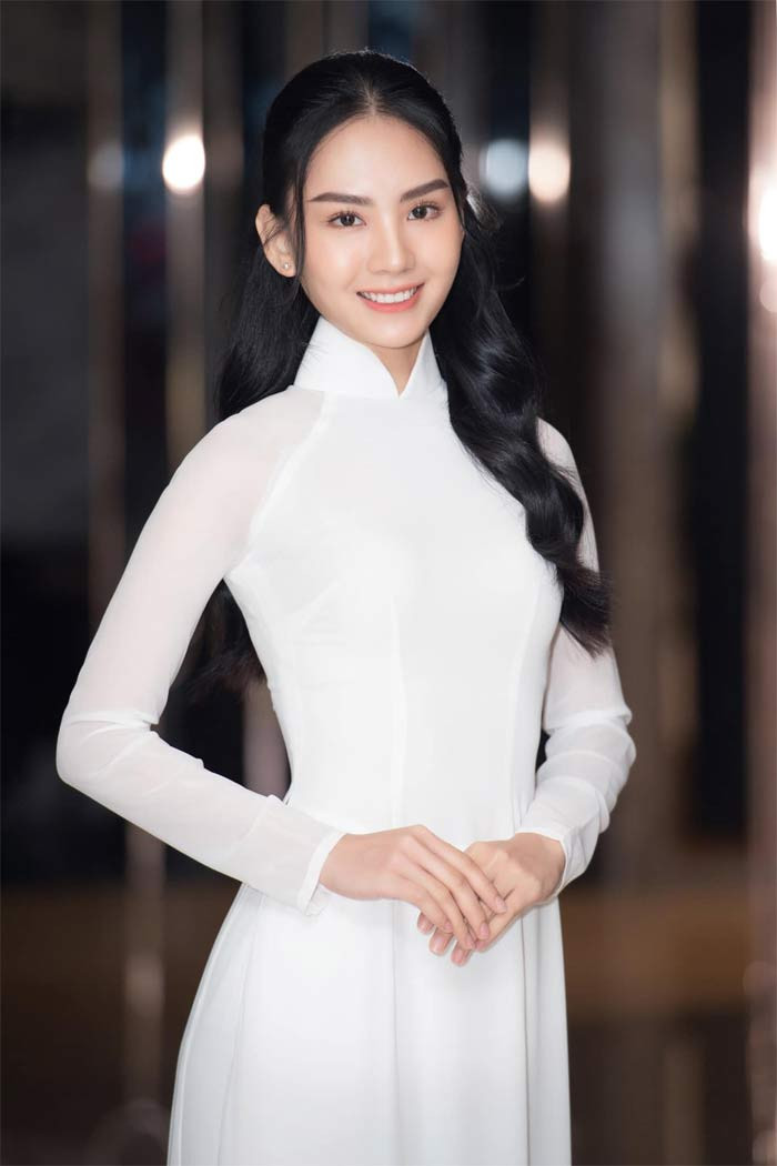 Không chỉ sở hữu nhan sắc hơn người mà trình độ học vấn của Mai Phương cũng khiến nhiều người nể phục. Cô đã đạt điểm IELTS 8.0.
