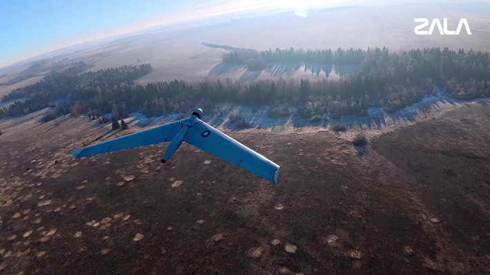 Chuyên gia quân sự Viktor Litovkin nhận định rằng UAV trinh sát đóng vai trò không thể thiếu trong việc cải thiện khả năng quan sát chiến trường và tăng cường hiệu quả tấn công. “Không có UAV, chúng ta không thể hình dung nổi một chiến dịch hiện đại. Chúng không chỉ cung cấp thông tin mà còn gây ra nhiều khó khăn cho đối phương”, ông nhấn mạnh.