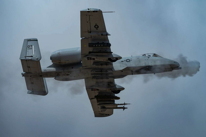 Những chiếc A-10 Thunderbolt tham gia cuộc tập trận với Không quân Philippines thuộc Phi đội tiêm kích số 25, có trụ sở tại Hàn Quốc. Những chiếc máy bay này đã hạ cánh xuống Căn cứ Không quân Clark vào ngày 6/12 và sẽ ở lại Philippines cho đến ngày 15/12. Ảnh: Army Recognition.
