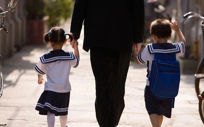 Đau đớn hơn, Tiểu Mỹ còn sinh cho Lão Lâm một đứa con riêng mà anh không hề hay biết.