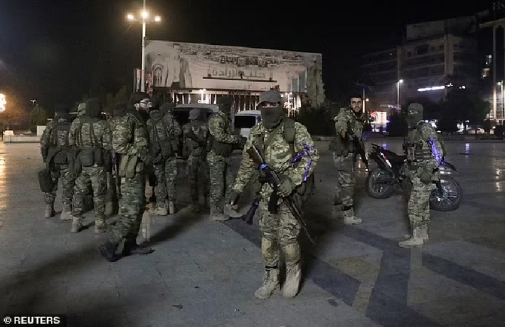 Cuộc tấn công của HTS vào Aleppo đánh dấu lần đầu tiên phe đối lập tấn công vào thành phố này kể từ năm 2016, khi một chiến dịch không kích tàn khốc của máy bay Nga đã giúp Assad giành lại quyền kiểm soát Aleppo. Ảnh: Reuters.