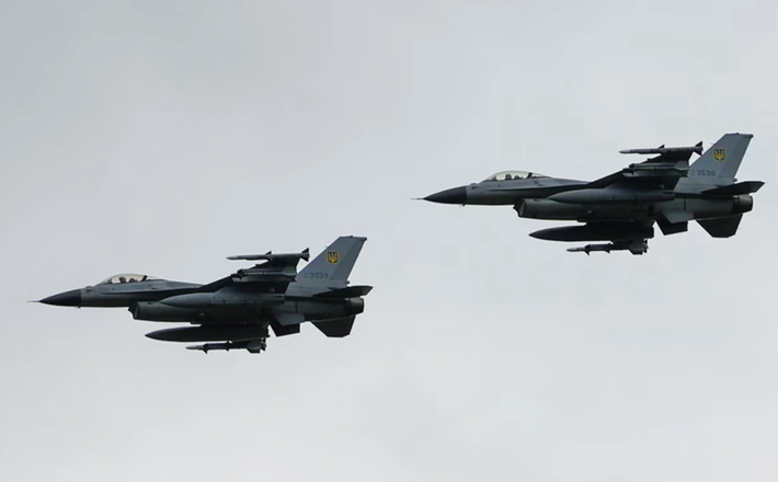 Trước đây, có người cho rằng F-16 sẽ hoàn toàn thay đổi cục diện xung đột Nga-Ukraine. Dĩ nhiên, Ukraine cũng từng kỳ vọng tương tự với các loại vũ khí phương Tây như xe tăng, pháo, tên lửa chiến thuật... Ảnh: Reuters.