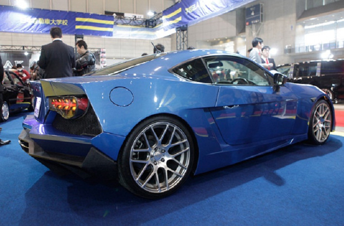 4. Top điên rồ nhất của xe tại Tokyo Auto Salon không thể không đề cập đến NATS của Toyota GT86. Bất cứ lúc nào bạn quyết định để có một chiếc xe thể thao Nhật Bản như Toyota GT86, chỉ cần thay đổi thiết kế một chút là bạn sẽ có ngay Lamborghini thật hoành tráng.