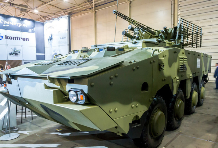 Biến thể mới nhất của dòng xe bọc thép chở quân BTR-4MV1 của Ukraine, dòng xe bọc thép BTR-4 đã được Ukraine làm lại với xu hướng thiết kế mang đậm thiết kế của NATO. Ảnh: Warspot.