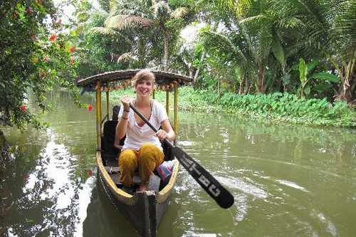 Thành phố Alappuzha ở bang Kerala, miền nam Ấn Độ, được coi là “Venice của phương Đông”. Đến đây, du khách có thể thuê thuyền và khám phá những vẻ đẹp đặc biệt cũng như văn hóa địa phương nơi đây.