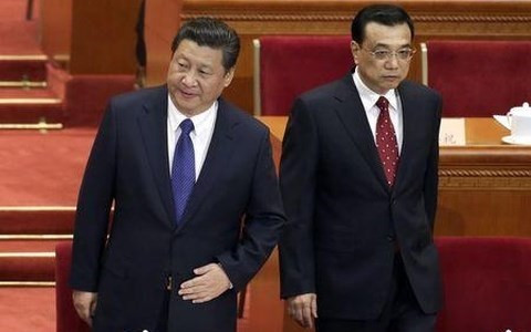 Theo Tân Hoa xã, tính tới thời điểm hiện tại đã có 38 tướng lĩnh bị sờ gáy, điều này thể hiện rõ quyết tâm của Chủ tịch Trung Quốc Tập Cận Bình (bên trái) trong việc bài trừ tham nhũng kể từ sau Đại hội Đảng lần thứ 18. (Ảnh: Reuters)