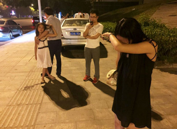 Người dân phải sơ tán giữa đêm.