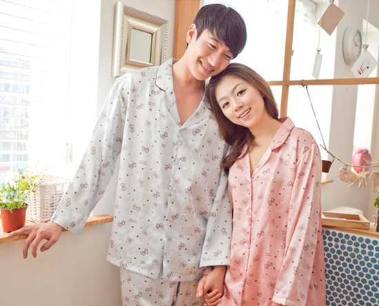 Đồ ngủ: vệ sinh 1 lần sau 2 lần mặc. Đồ ngủ hoặc pijama cần phải được vệ sinh sau 2 lần mặc, bởi những bộ đồ này thấm mồ hôi nhanh và dễ sinh sôi vi khuẩn gây bệnh.