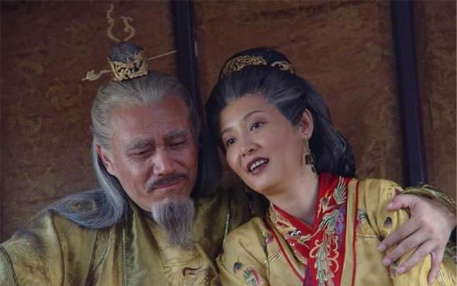 Những người dân nơi ấy truyền tai nhau rằng, đó là tiếng khóc than của Mã Hoàng hậu – vợ cả Chu Nguyên Chương. Sau đó, triều đình phải phái người làm đại lễ cúng bái thì tiếng khóc ấy mới không còn.