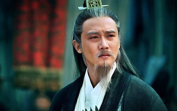 Gia Cát Lượng, tự là Khổng Minh (181–234), hiệu là Ngọa Long tiên sinh, là nhà chính trị, nhà quân sự tài ba kiệt xuất của Trung Quốc trong thời Tam quốc. Ông làm đến chức thừa tướng của nhà Thục, dưới trướng của Lưu Bị.