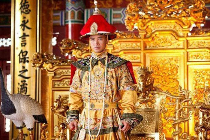 Cuối cùng, vị hoàng đế này tìm được một nơi phong thủy đẹp không kém là núi Thái Ninh, huyện Dịch. Ung Chính từng khen ngợi, khu vực này càn khôn hội tụ, âm dương giao hòa.