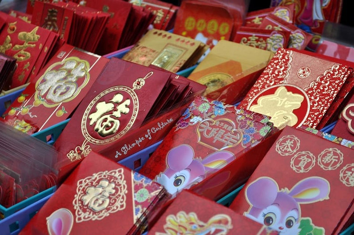 Lí do là bởi dù thời tiết lạnh giá nhưng thời điểm này (khoảng mùng 4 – 18/2) lại đánh dấu sự kết thúc thời khắc lạnh nhất của mùa đông, bắt đầu những điều mới mẻ phía trước khi mùa xuân đến.